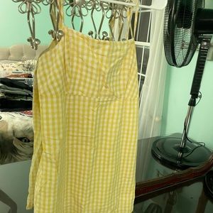 yellow mini sundress. Super body fitting